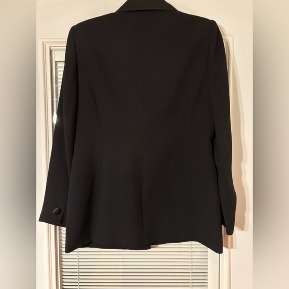 Amanda Smith Black Blazer with Satin Accent - Picture 8 of 8